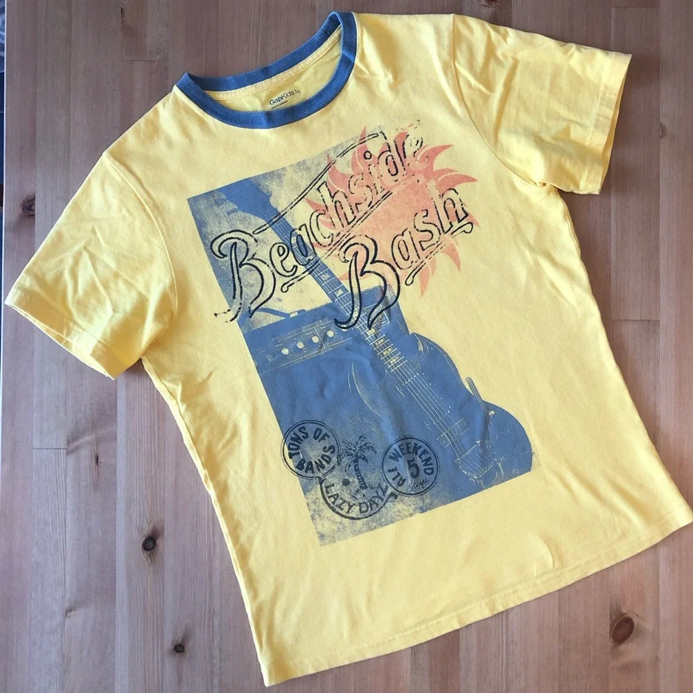 Bundle of 5 Gap Kids shirts